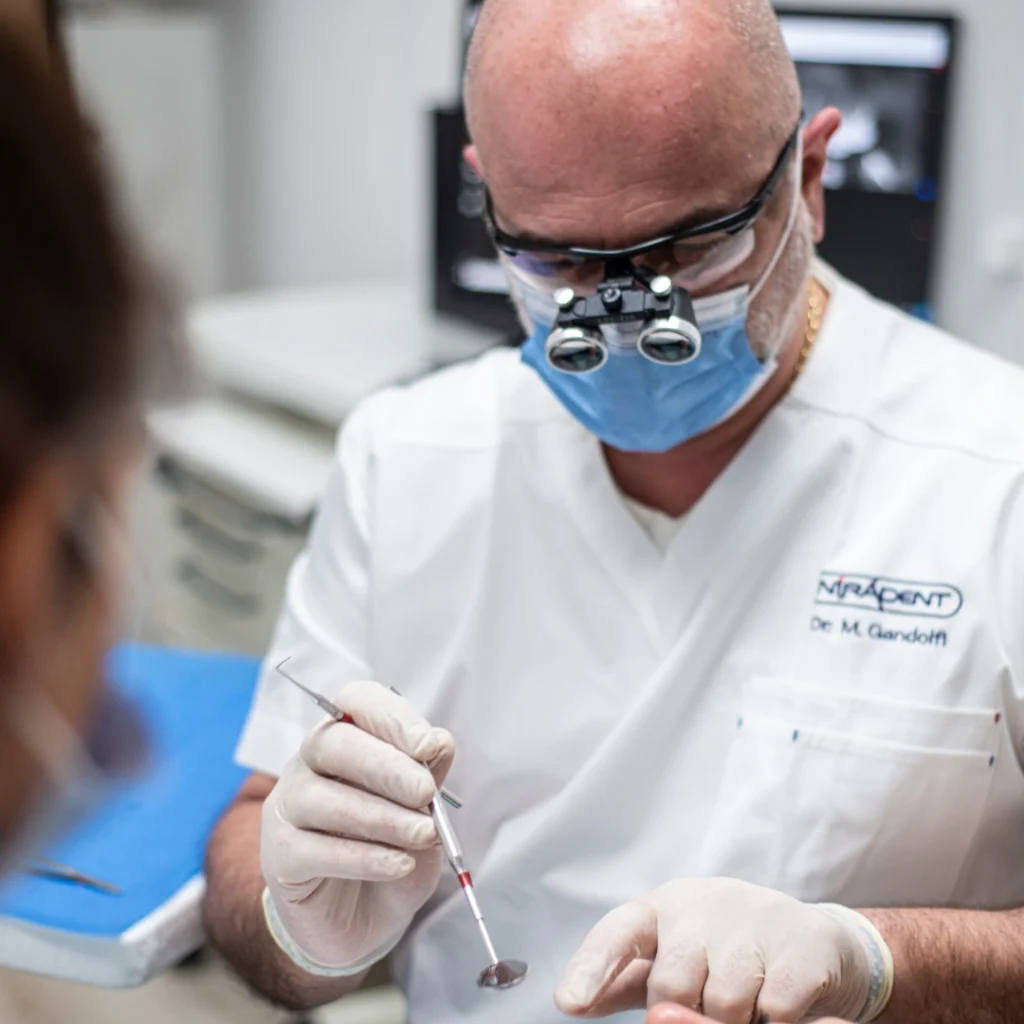protesi fissa o dentiera a Bologna